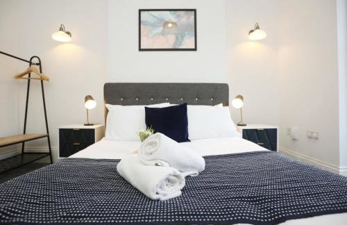 North Road By N And N Stays, perfect for contractor and corporate stays, Long Stays welcome, Free on street parking, WIFI, Near Gloucester Road - Foto 16
