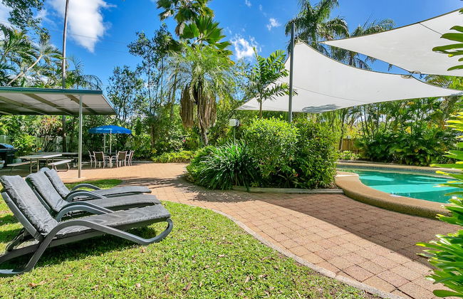 Beachfront Apartments on Trinity Beach - Photo 39