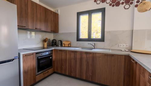 Villa le Jas de Bali - 4chambres - Piscine et parking privé - Foto 3, stove, dishwasher, toaster