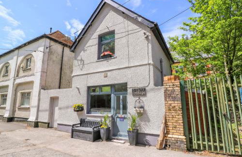 River Cottage - Photo 1