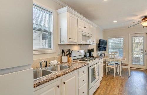 Less Than 1 Mi to Lake Norman Marina Home with Pool Access - Foto 2