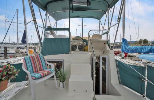 Luxury 2BR Yacht • Marina Views • WiFi - Foto 15