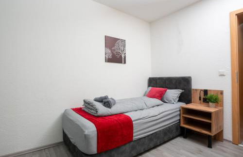 Serviceroom24 - Apartment 3 in Recklinghausen WLAN - Smart-TV - 24-7 Check-in und Küche - Foto 14