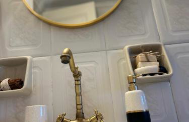 The Art House By The Sea - Photo 49