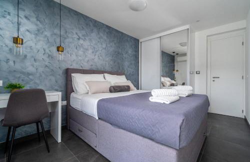 VILLA CVITA is a modern 5-bedroom villa with a Jacuzzi, a Gym and Finnish Sauna, a heated pool, and amazing views - Foto 20