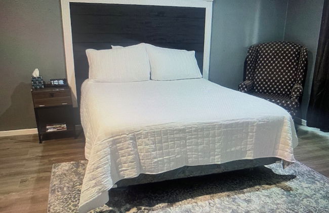 Camelot Village LLC - Foto 3