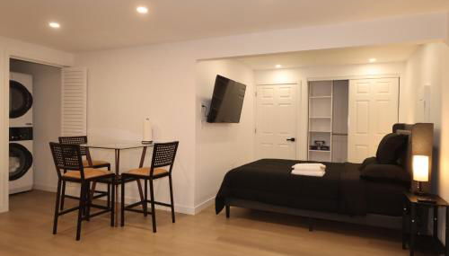 Studio near Downtown, Airport, stadiums, light rail, train - Foto 5