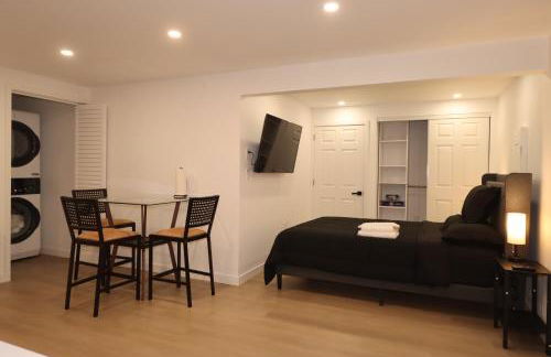 Studio near Downtown, Airport, stadiums, light rail, train - Foto 5