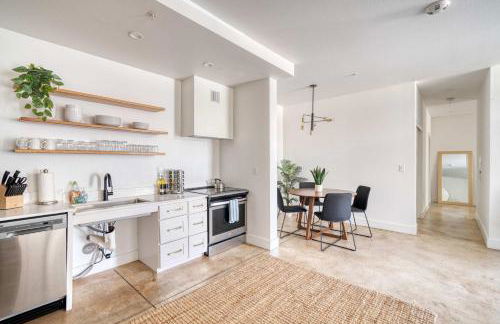 Studio Bliss Dual-Queen Stay in Vibrant Alberta - Photo 5