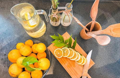 Apartment with Huge Deck Nestled in Marvelous Gardens - Nidos - Foto 29