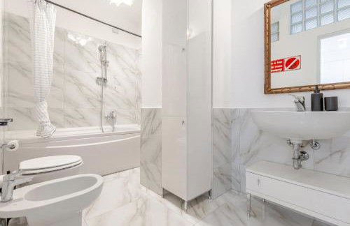 One bedroom apartment in the heart of Milan - Photo 15