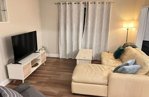 Modern 2BR Home 10 min Boston Near Assembly Row - Foto 12