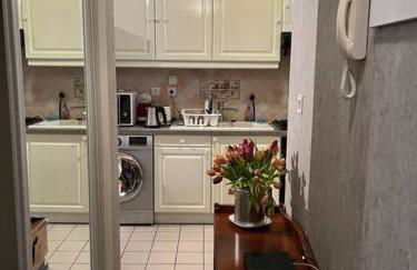 Le Clos du Chateau Rouge 3* avec Parking securisé - Foto 5