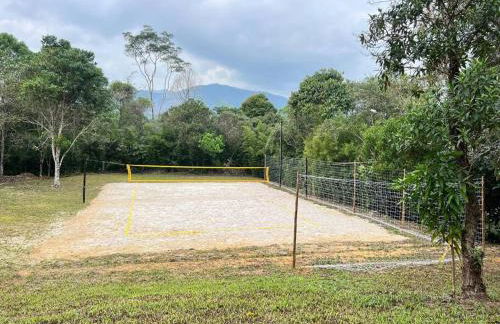 Sítio 3 qtos - Piscina - WiFi - Quadra de areia - Foto 2