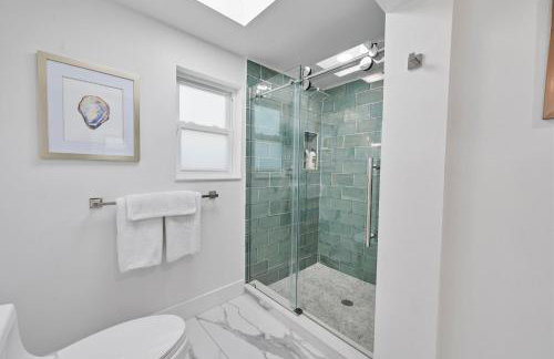 Oceanfront Cocoa Beach Vacation Home Private Beach, Tiki Bar & Family Fun - Foto 9