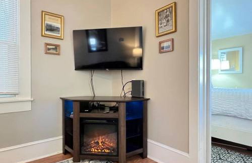 Potomac River Quantico Marines 2BR Bungalow Home - Foto 26