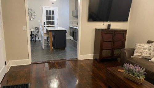 Clayton's 1910 Restored Mill House-near Burlington - Foto 3