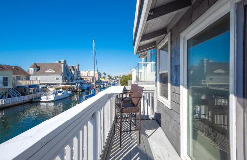 Sunset Island 3 Level Home on the Water sleeps 10 - Photo 53