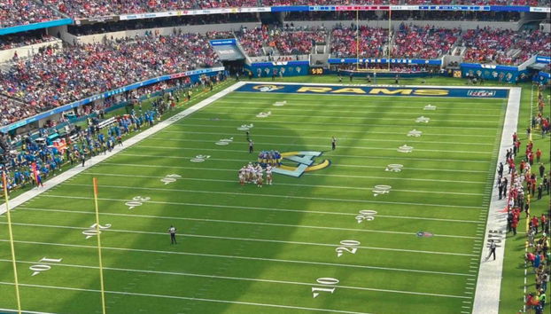 Los Angeles NFL Tickets: Rams or Chargers Game - Foto 4
