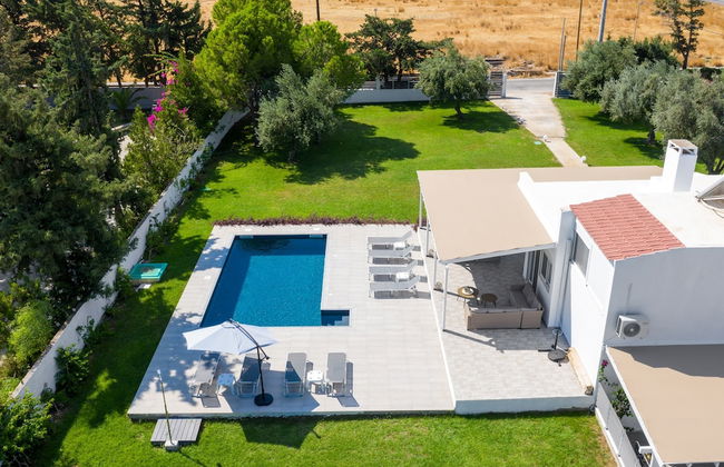 Casa Bianca Villa With Private Pool - Photo 28