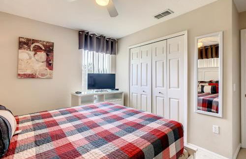 Extended Sun Deck with Private Pool in Gated Quiet Community - Foto 39