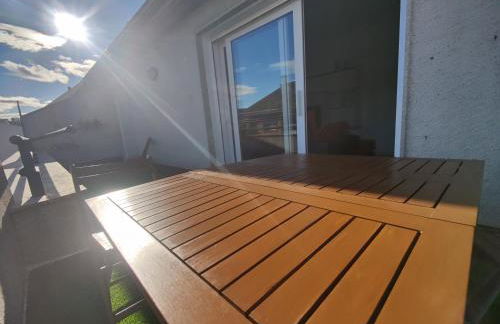 Ático espacioso en zona céntrica - Foto 12