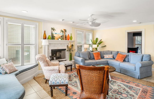 Sunny Condo w/ Stunning Ocean Views - Near Beach, Sandbar, & Tennis - Photo 8