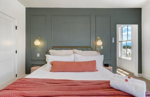 Whitewater Villa - 5BR Luxury Retreat with Hot Tub - Foto 33