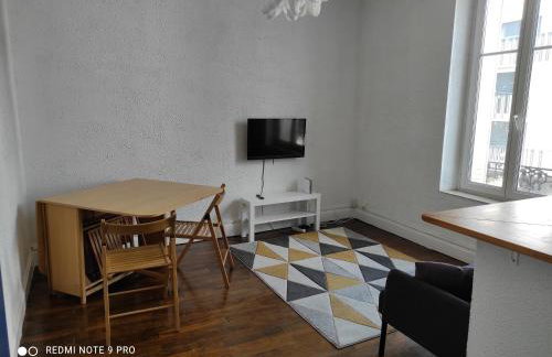 Beau F3 proche tous commerces - Foto 10