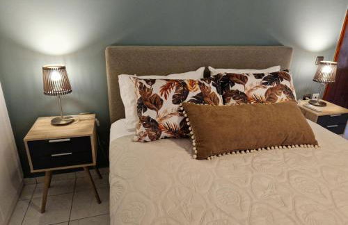 K for Karavomilos - Photo 19