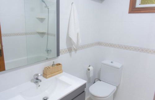 Casa con jardín y gran terraza con vistas al mar - Foto 10