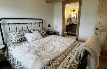Charming Cabin with Spectacular Mountain Views near Madison River in Ennis, Montana - Foto 19