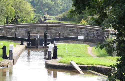 Stunning 2-Bed House in Macclesfield Cheshire - Foto 25