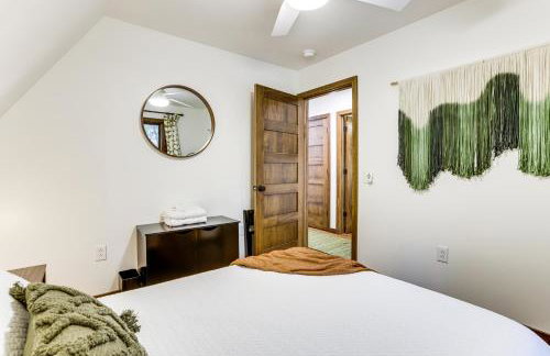 1 Mi to Resort Beach Alpine Lake A-Frame! - Foto 23