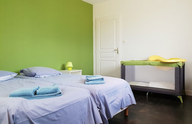 Villa With Heated Pool, Jacuzzi, Sports Field and Stunning Views - Photo 14