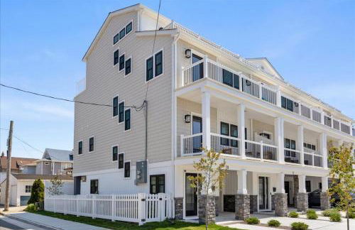 Spacious Newly Built Townhouse 2 blocks to Beach - Foto 48