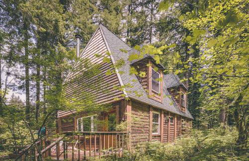 River Breeze Chalet - Meredith Lodging - Photo 19