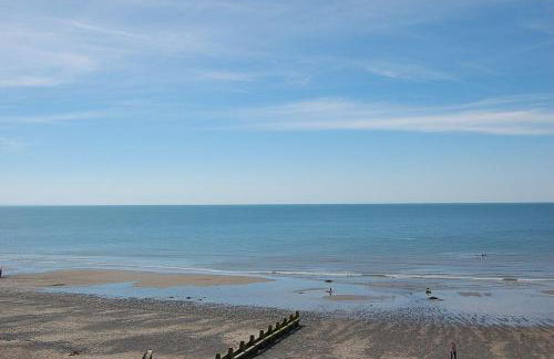 Dolphin Beach House In Tywyn - Photo 51