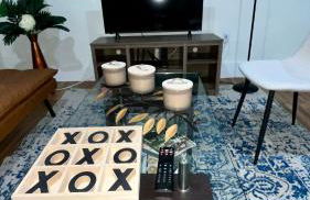 Spacious 4BR home w 2BA, a workspace & king bed! - Foto 5