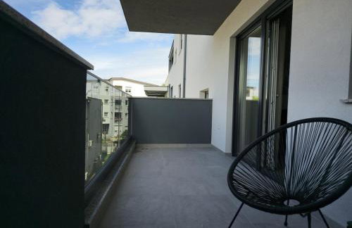 Apartment M - Self Check-In - Photo 19