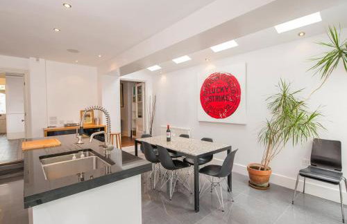 Spacious 4 Bedroom Character Home in Pontcanna - Foto 18