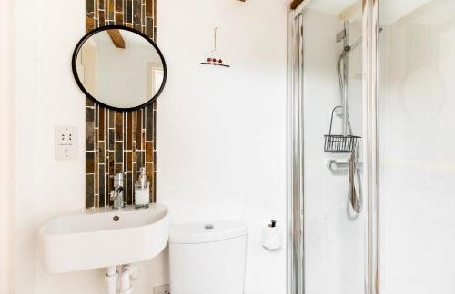 Wold House 18th century Cottage Barn - Pass the Keys - Photo 17