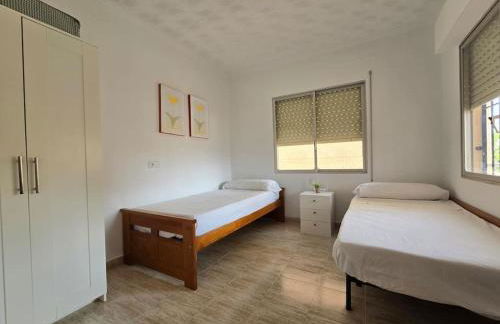 Apartamento con terraza cerca del mar - Foto 17