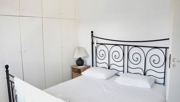 Stay at Beachfront Villa Lilia in Pefkohori, Halkidiki for a Dreamy Vacation - Foto 2, Quarto