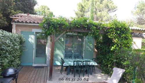 39 - Mazet Provençal dans Village Vacances - Photo 2