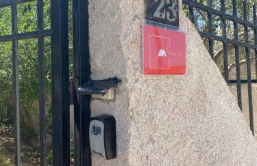 Boomers Attic Athens - Foto 27