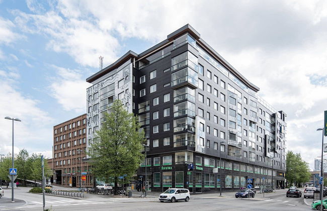 1BR & Balcony next to Railway Station in Downtown - Photo 1