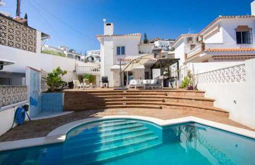 Private Beach Villa for 6 with Seaview, Pool & big Sun Terrace - Foto 4