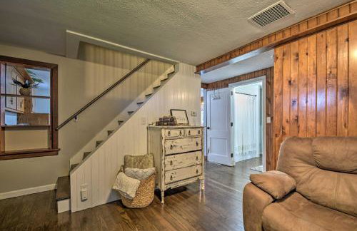 Cozy Goshen Farmhouse about 9 Mi to Amish Acres - Foto 6