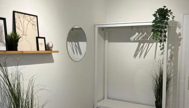 ZORO - 4 Zimmer- Küche - Balkon - Foto 2